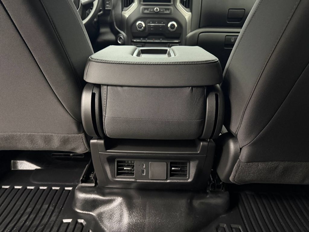 2026 GMC Sierra 3500 Chassis Cab Pro - Photo 23