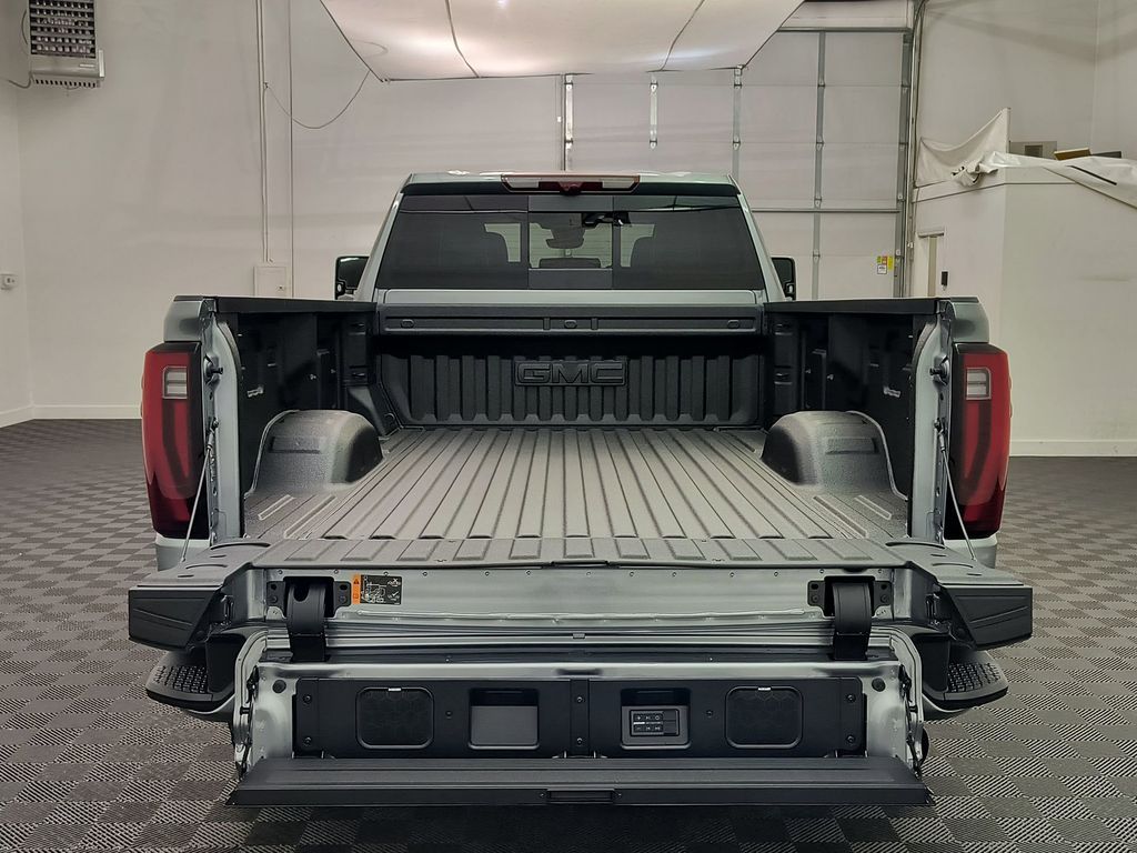 2026 GMC Sierra 3500HD Denali Ultimate - Photo 18