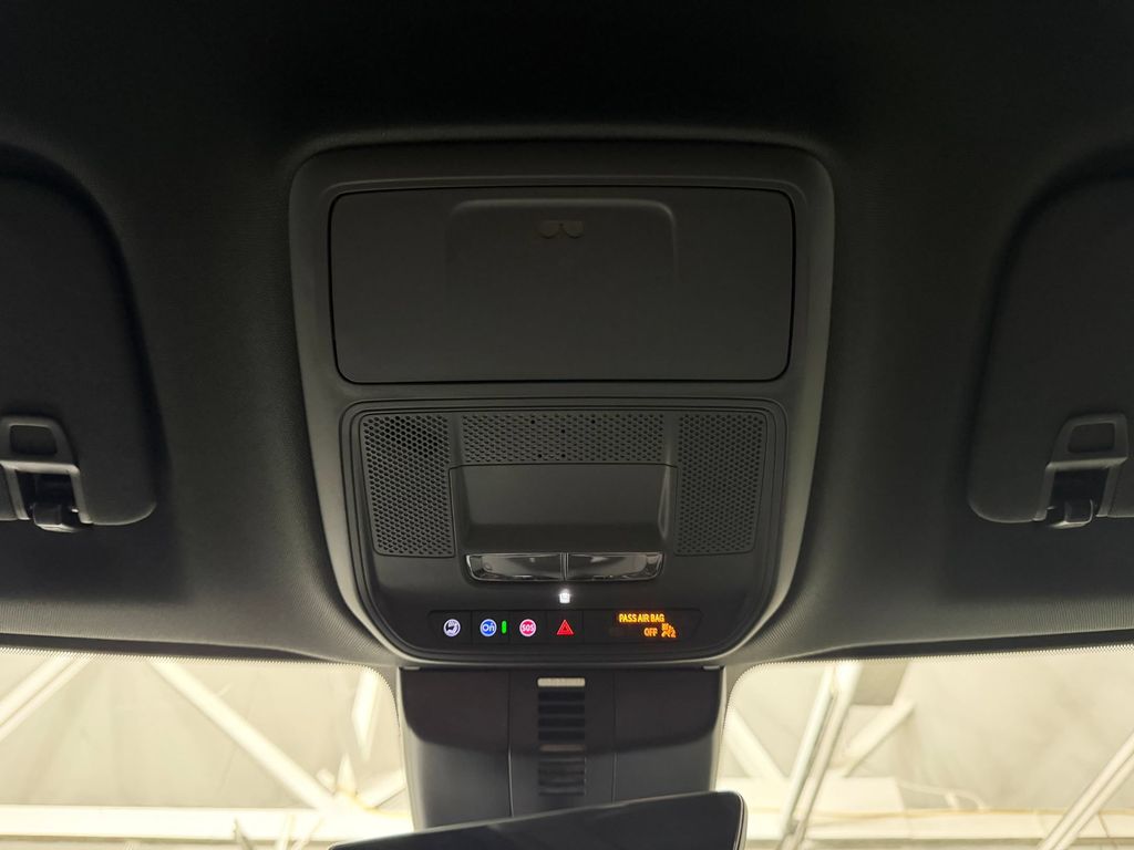 2026 GMC Acadia Elevation - Photo 29