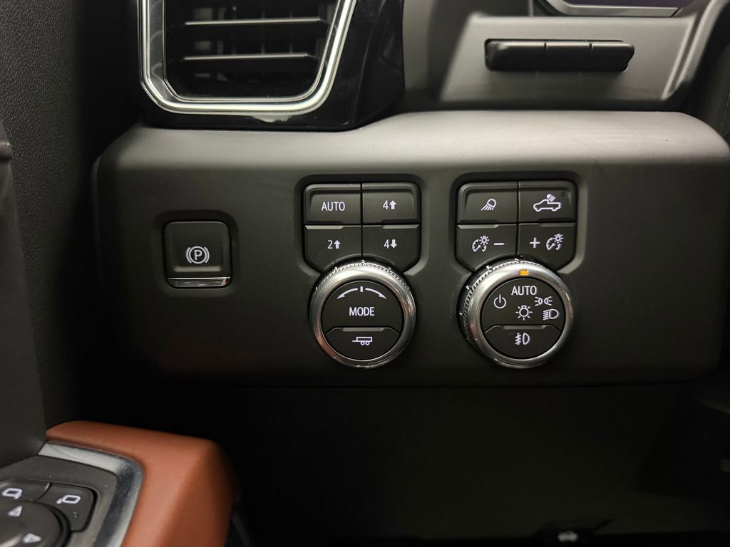 2026 GMC Sierra 3500HD Denali Ultimate - Photo 35