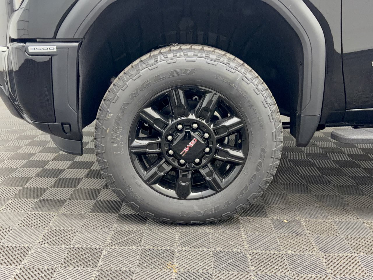 2026 GMC Sierra 3500HD AT4 - Photo 13