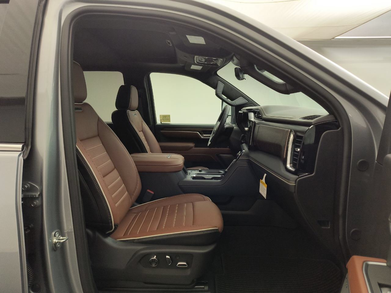 2026 GMC Sierra 3500HD Denali Ultimate - Photo 30