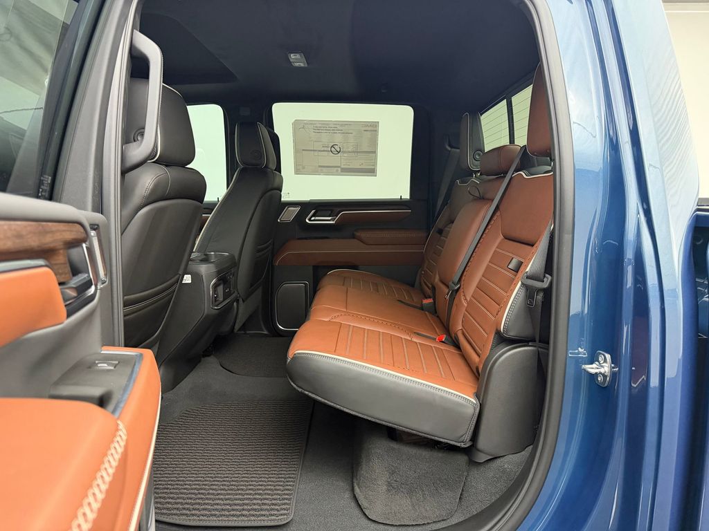 2026 GMC Sierra 3500HD Denali Ultimate - Photo 13
