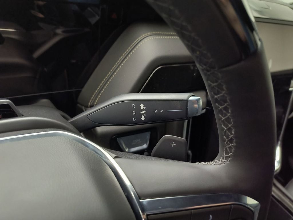 2026 GMC Yukon XL Elevation - Photo 13