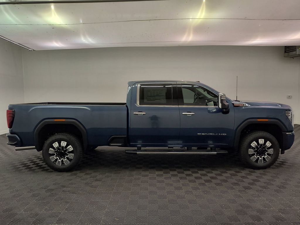 2026 GMC Sierra 3500HD Denali - Photo 8