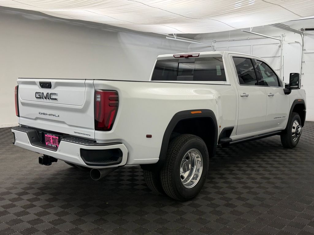 2026 GMC Sierra 3500HD Denali Ultimate - Photo 8