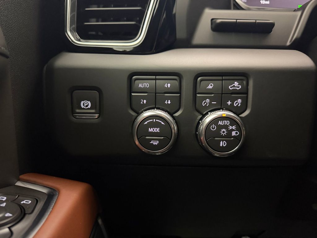 2026 GMC Sierra 3500HD Denali Ultimate - Photo 32
