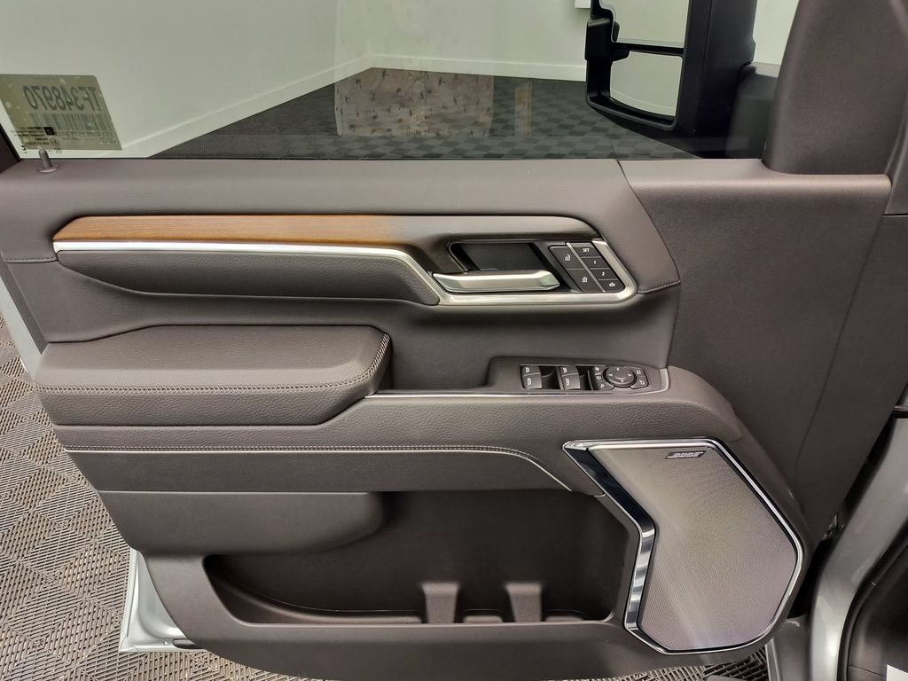 2026 GMC Sierra 2500HD Denali - Photo 11