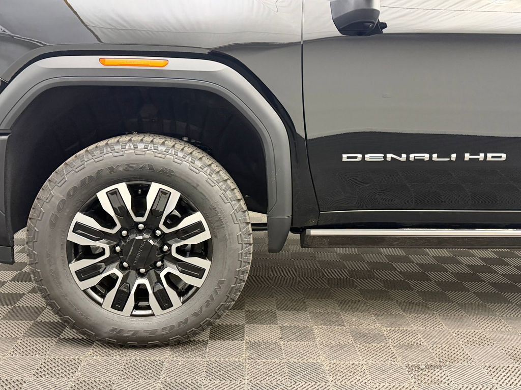 2026 GMC Sierra 3500HD Denali Ultimate - Photo 11
