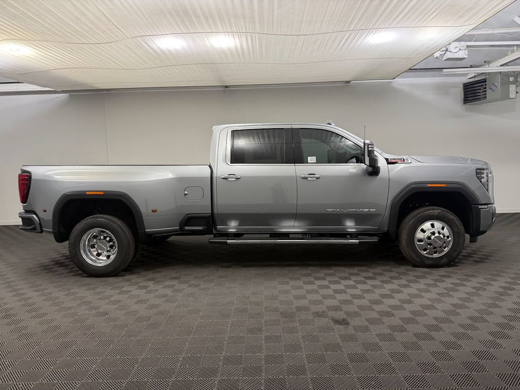 2026 GMC Sierra 3500HD Denali - Photo 8
