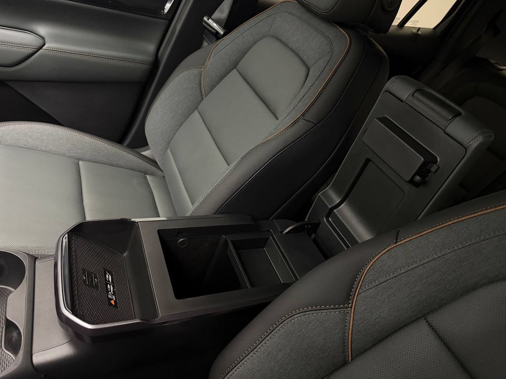 2027 GMC Terrain AT4 - Photo 31