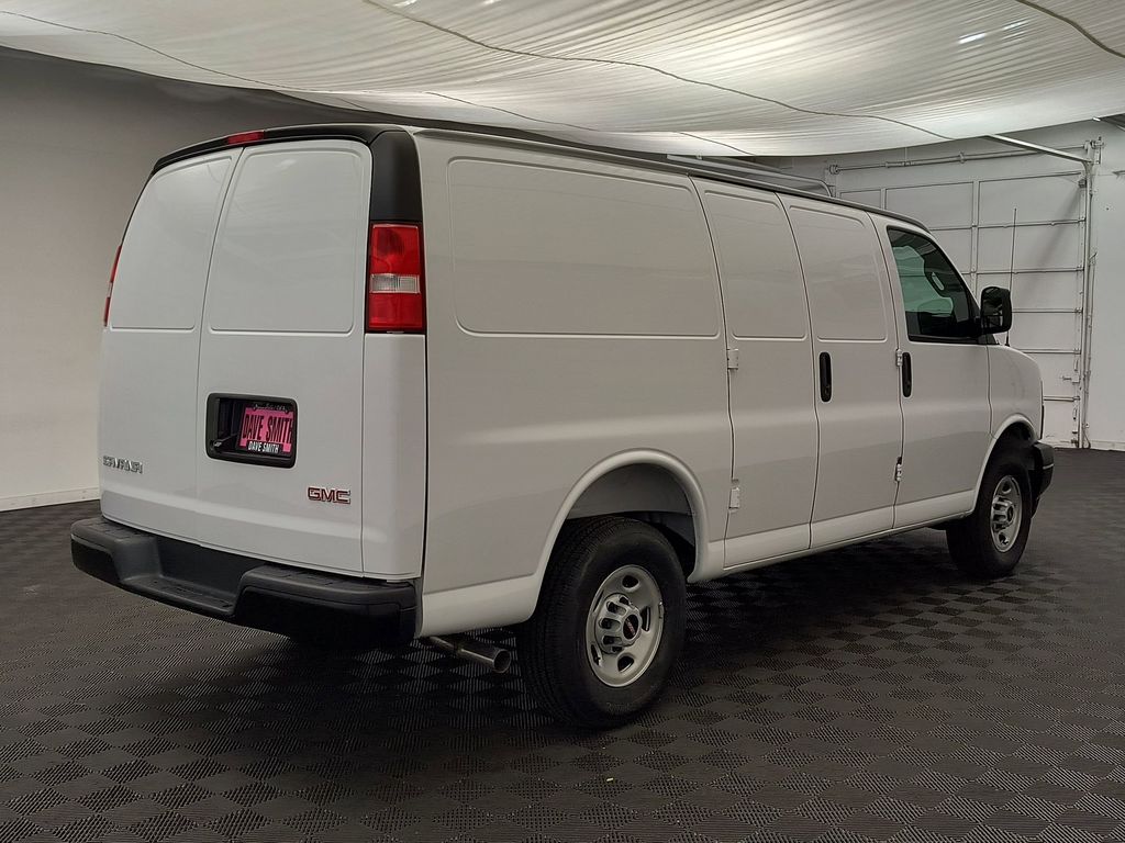 2026 GMC Savana Cargo Work Van - Photo 9