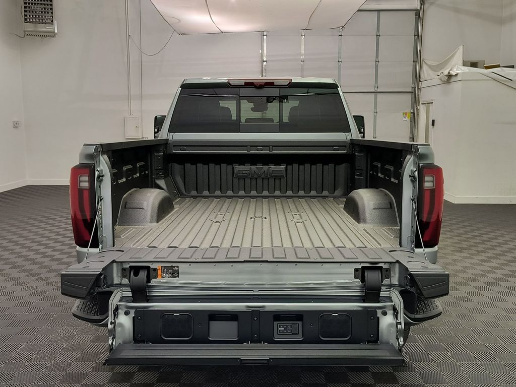 2026 GMC Sierra 3500HD Denali Ultimate - Photo 19