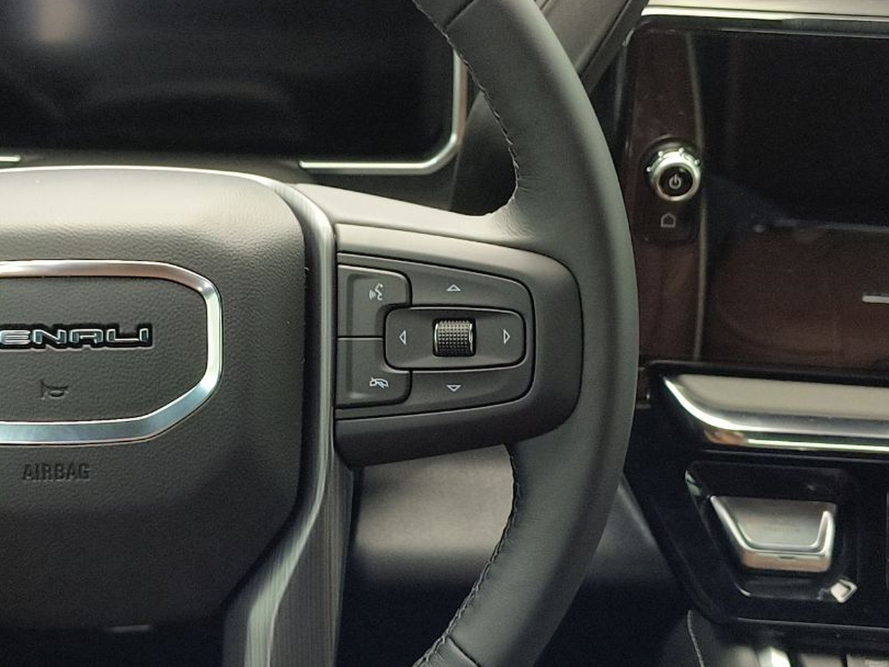 2026 GMC Sierra 2500HD Denali Ultimate - Photo 19