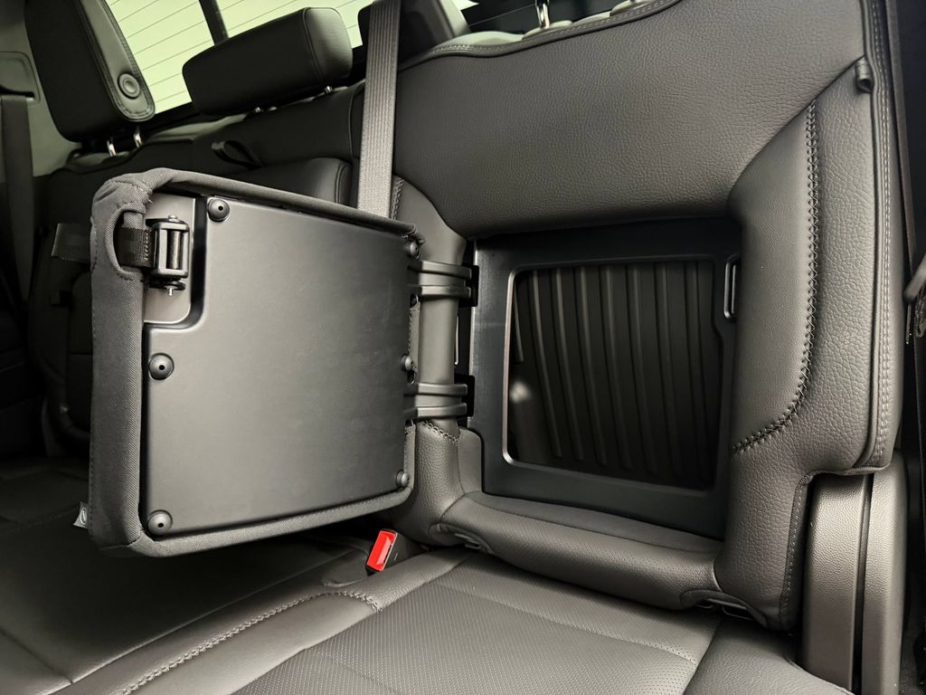 2026 GMC Sierra 3500HD Denali - Photo 26