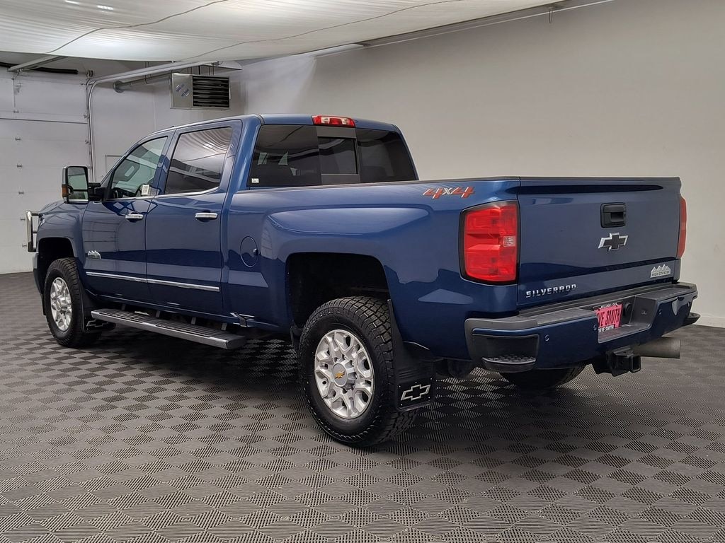 Used 2018 Chevrolet Silverado 2500 HD High Country Truck