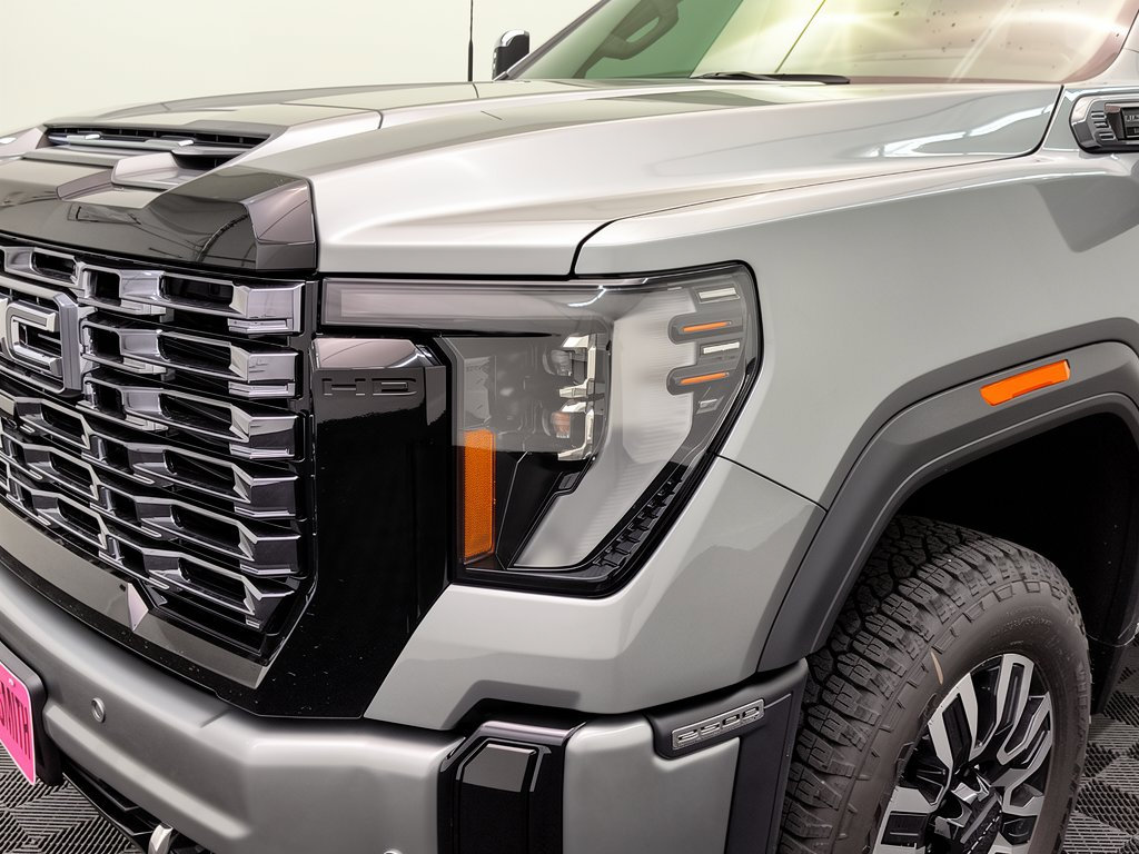 2026 GMC Sierra 2500HD Denali Ultimate - Photo 12