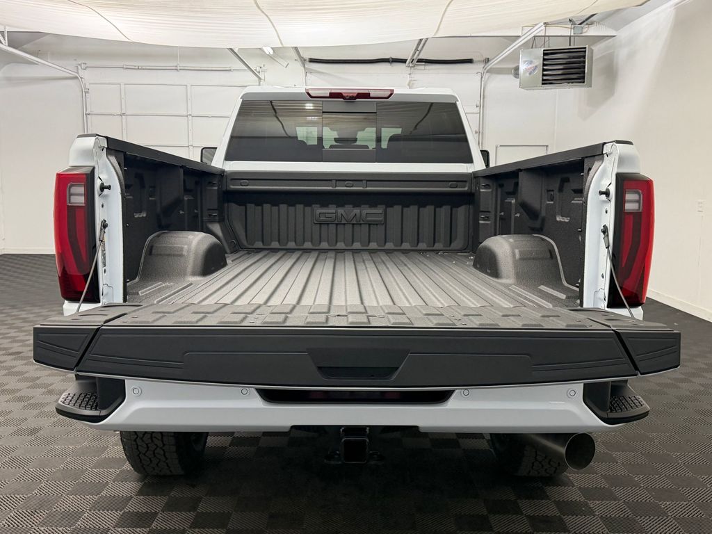 2026 GMC Sierra 3500HD Denali Ultimate - Photo 20