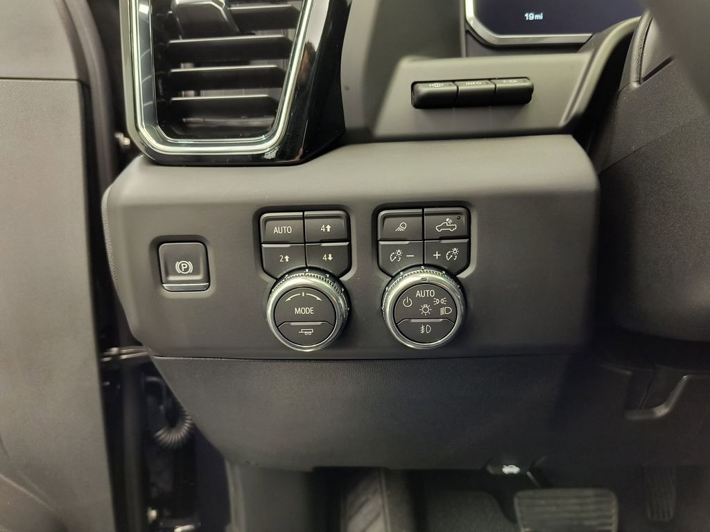 2026 GMC Sierra 2500HD Denali - Photo 15