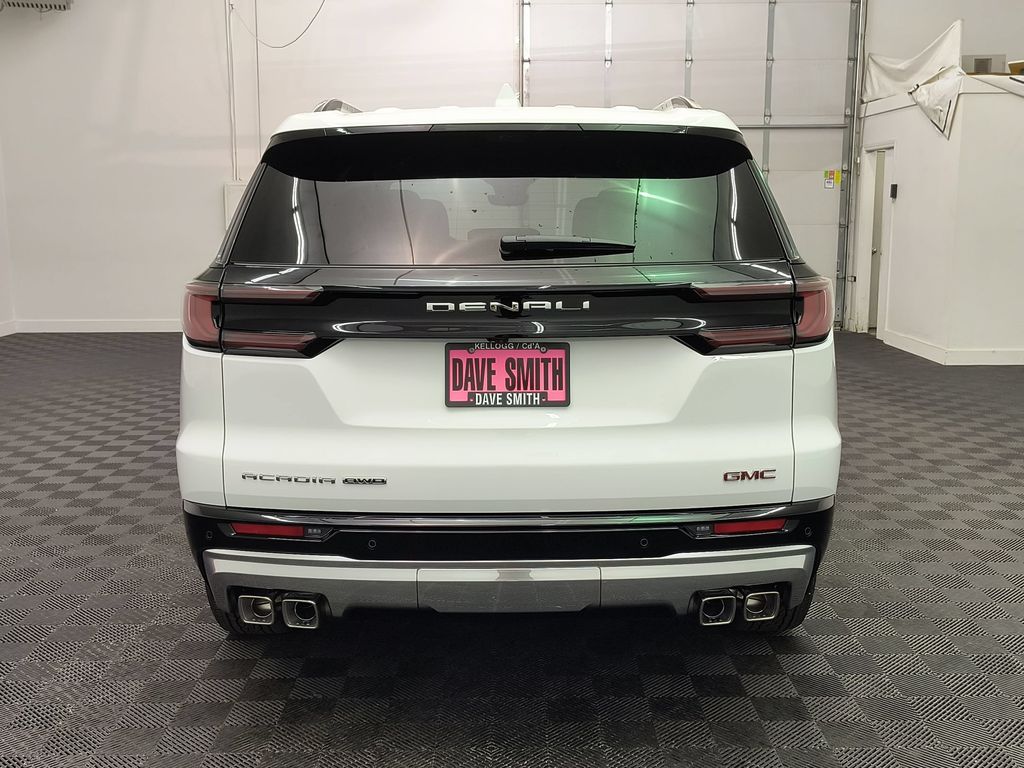 2026 GMC Acadia Denali - Photo 10
