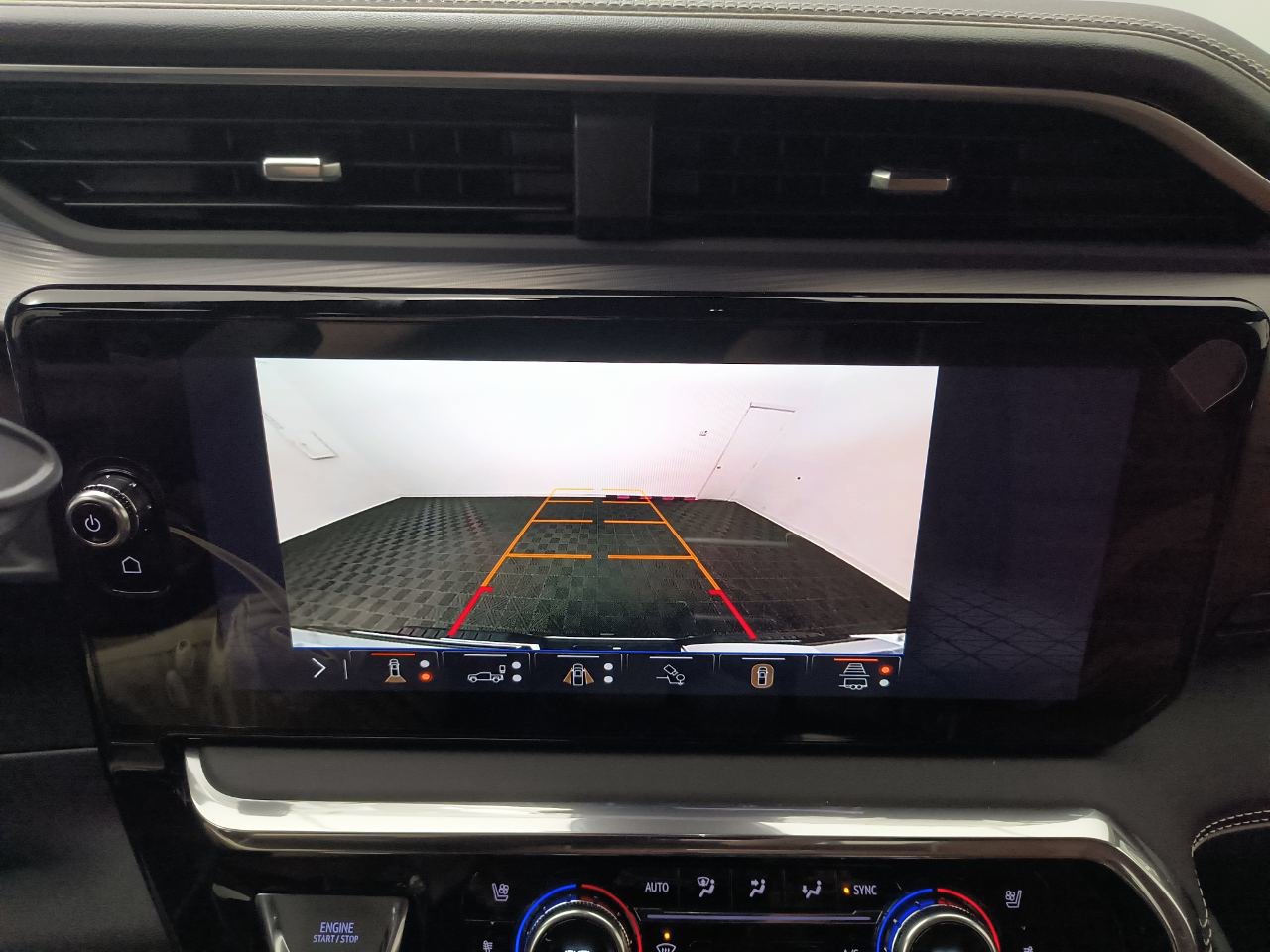 2026 GMC Sierra 3500HD Denali Ultimate - Photo 24