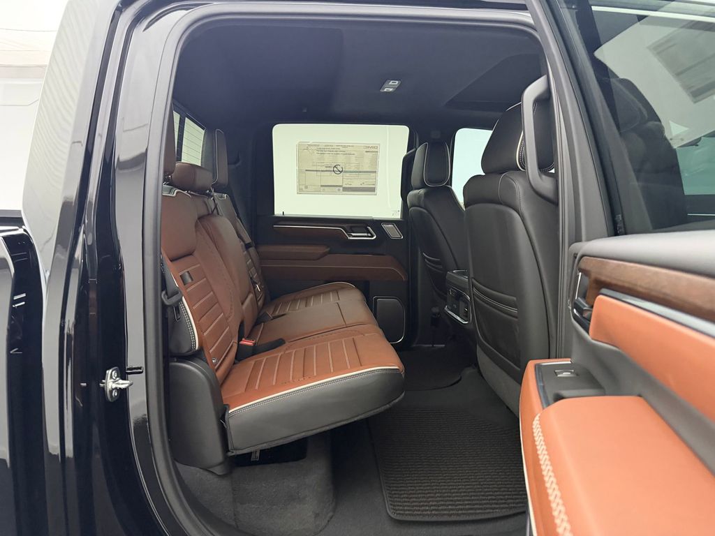 2026 GMC Sierra 3500HD Denali Ultimate - Photo 25