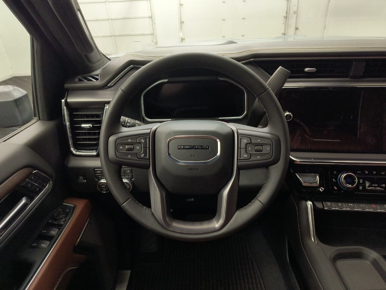 2026 GMC Sierra 3500HD Denali Ultimate - Photo 10