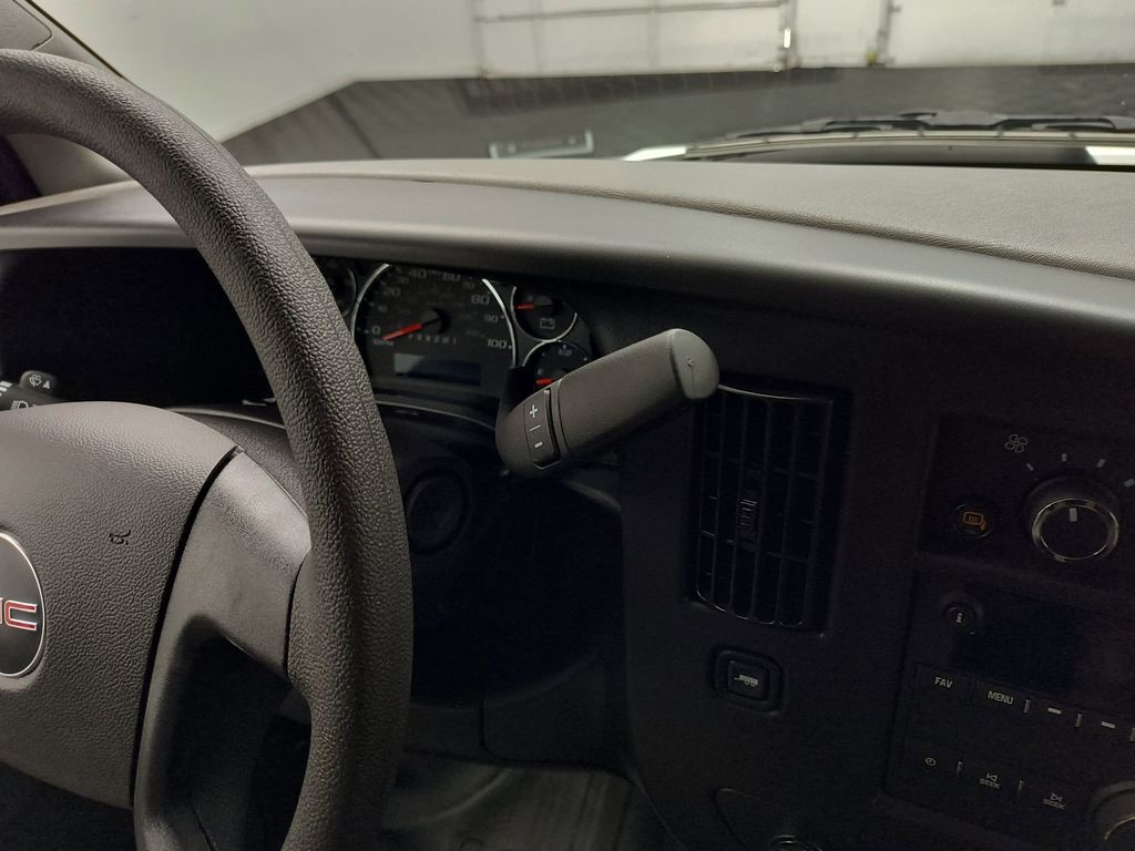 2026 GMC Savana Cargo Work Van - Photo 22
