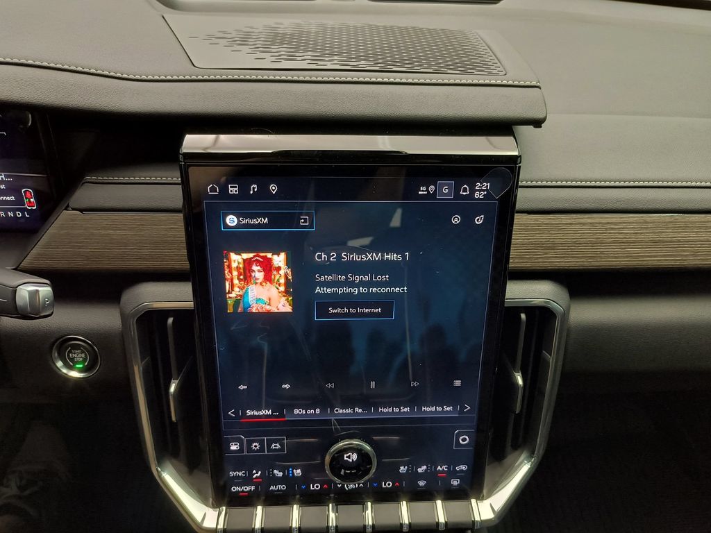 2026 GMC Acadia Denali - Photo 18