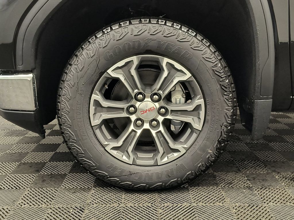2026 GMC Sierra 1500 SLT - Photo 10