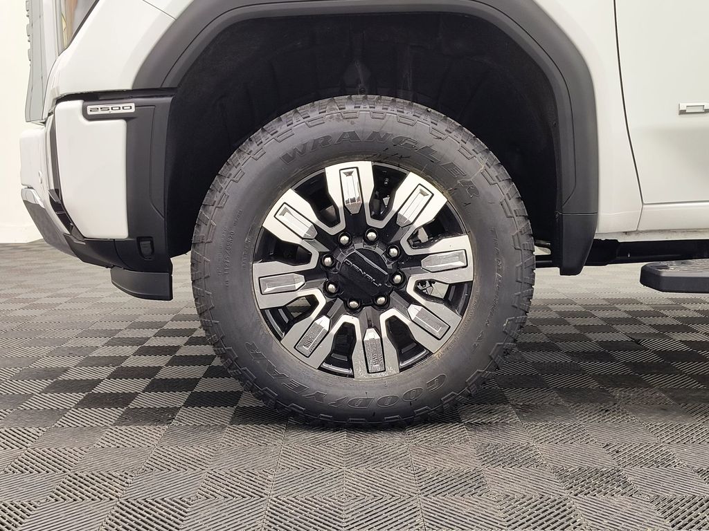 2026 GMC Sierra 2500HD Denali - Photo 11