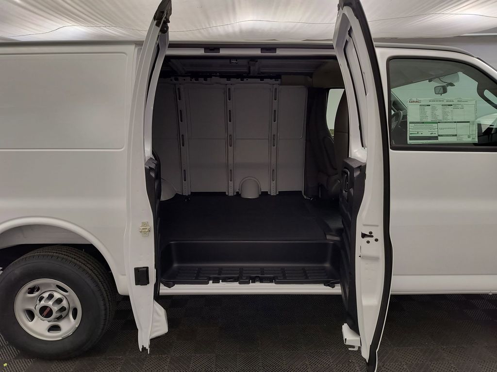 2026 GMC Savana Cargo Work Van - Photo 28