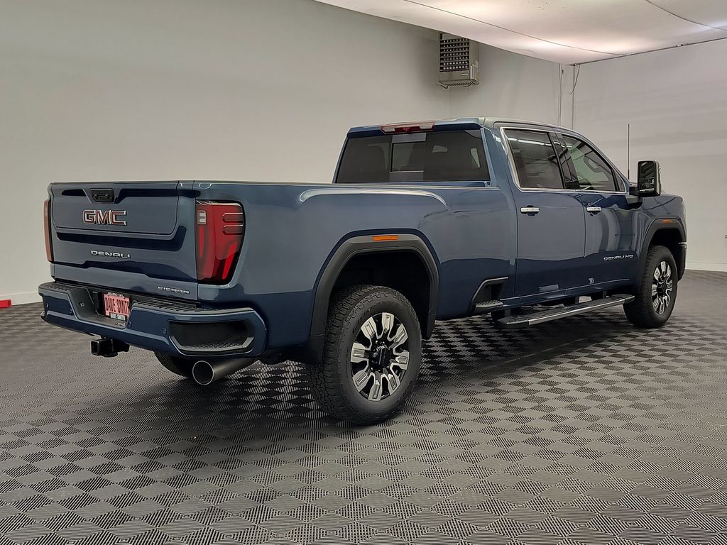 2026 GMC Sierra 3500HD Denali - Photo 9