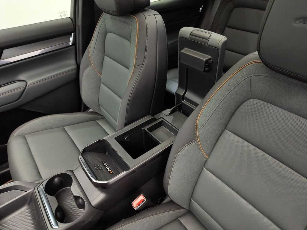2026 GMC Terrain AT4 - Photo 27