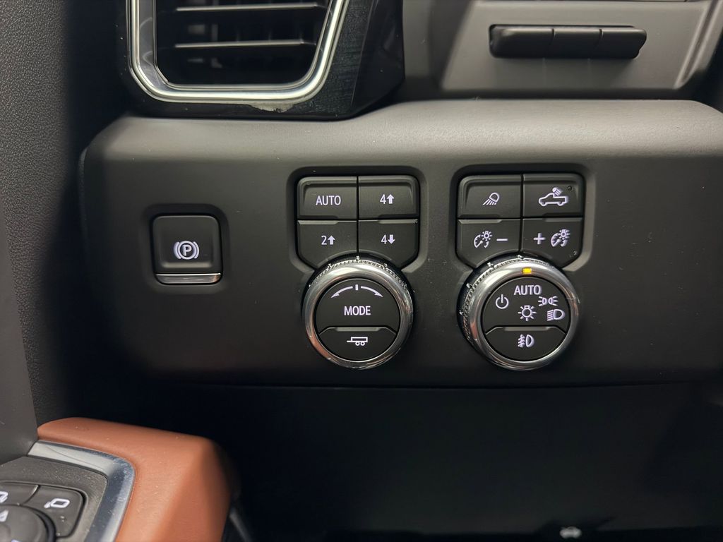 2026 GMC Sierra 3500HD Denali Ultimate - Photo 35