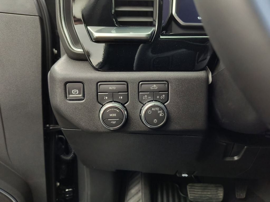 2026 GMC Sierra 1500 SLE - Photo 14