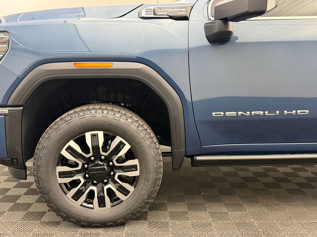 2026 GMC Sierra 3500HD Denali Ultimate - Photo 11