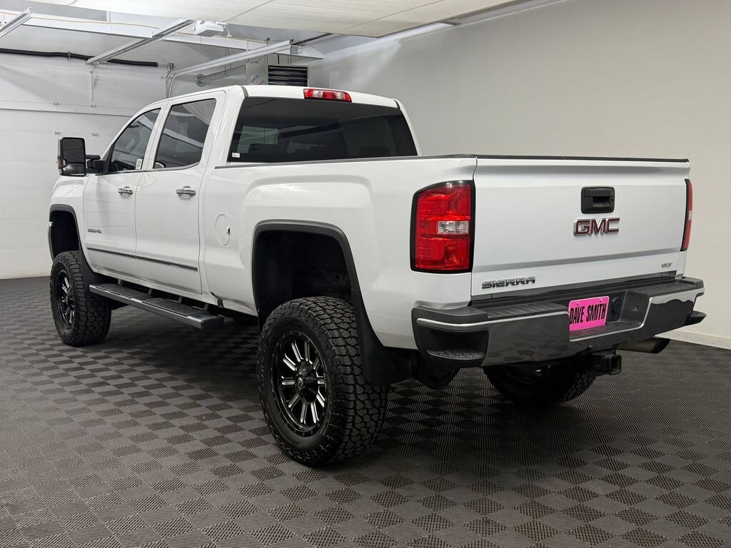 Used 2019 GMC Sierra 2500 HD SLT Truck
