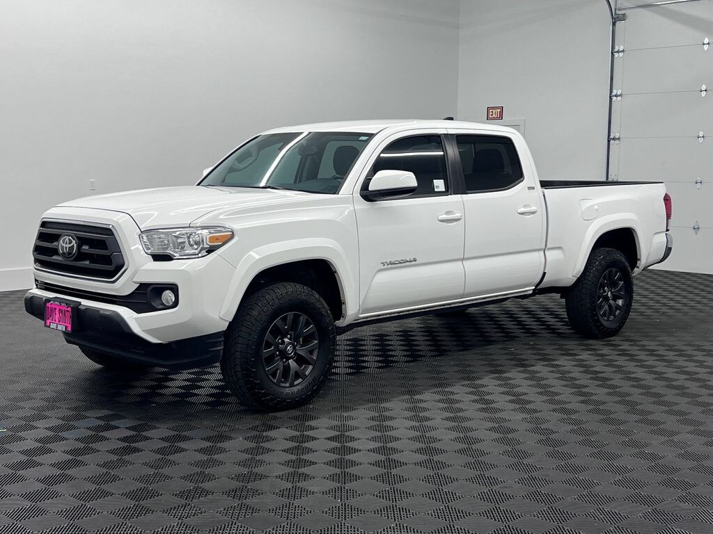 Used 2023 Toyota Tacoma 4WD SR5 Truck