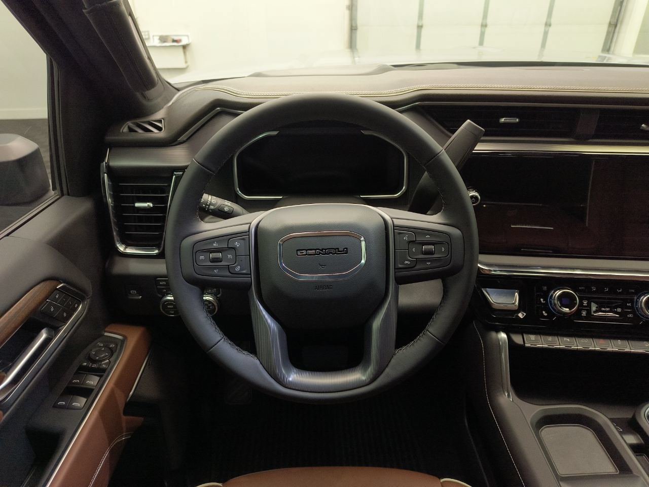 2026 GMC Sierra 2500HD Denali Ultimate - Photo 10