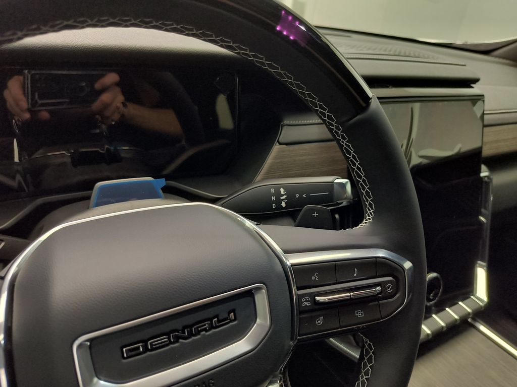 2026 GMC Acadia Denali - Photo 15