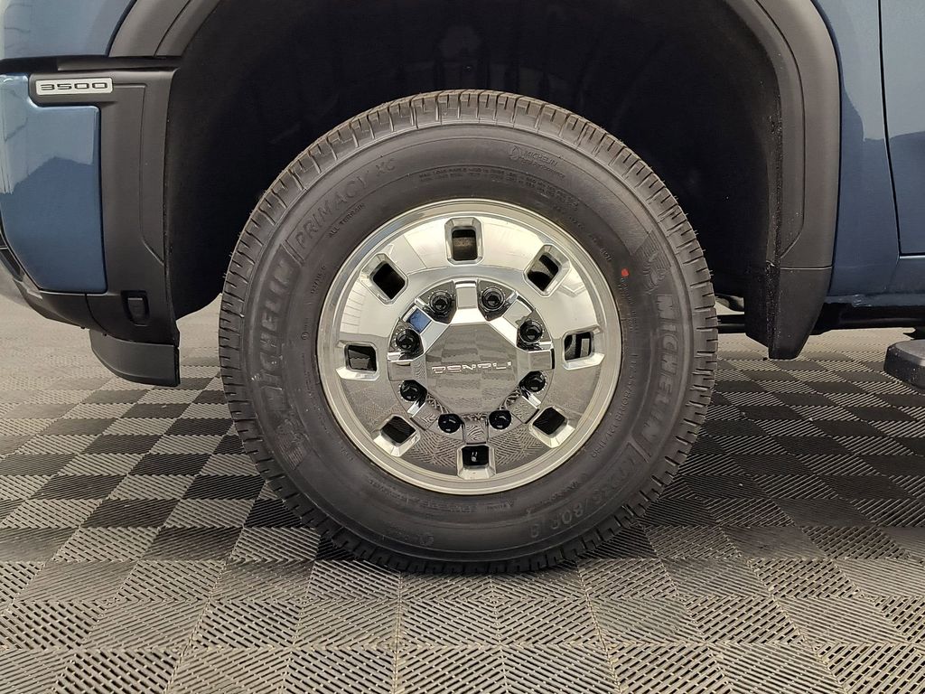 2026 GMC Sierra 3500HD Denali - Photo 11