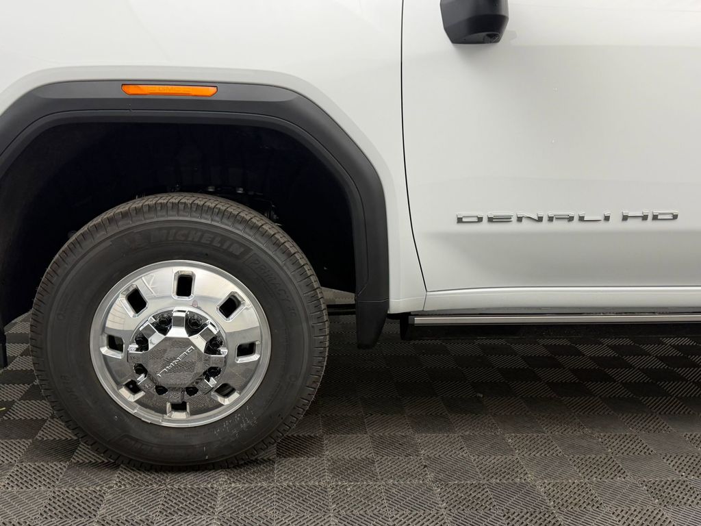 2026 GMC Sierra 3500HD Denali Ultimate - Photo 10