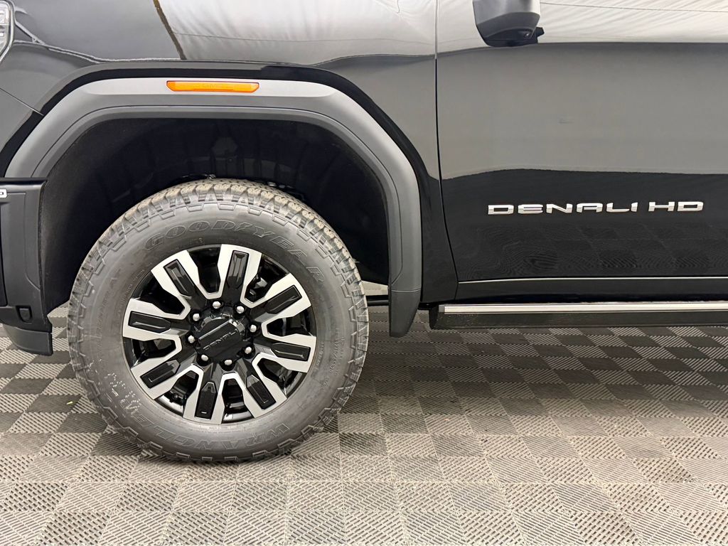 2026 GMC Sierra 3500HD Denali Ultimate - Photo 11
