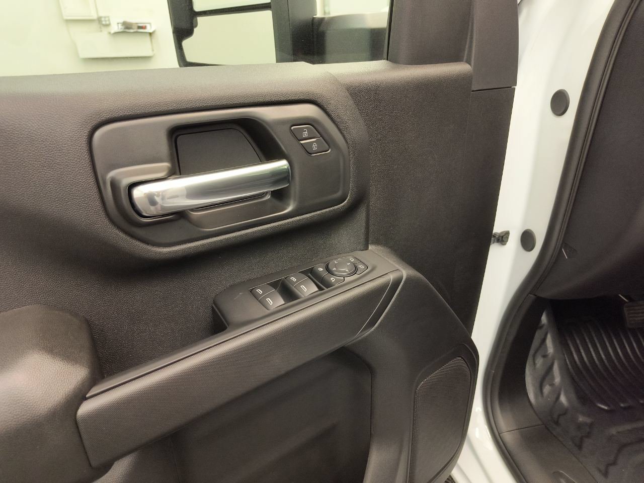 2026 GMC Sierra 3500 Chassis Cab Pro - Photo 15