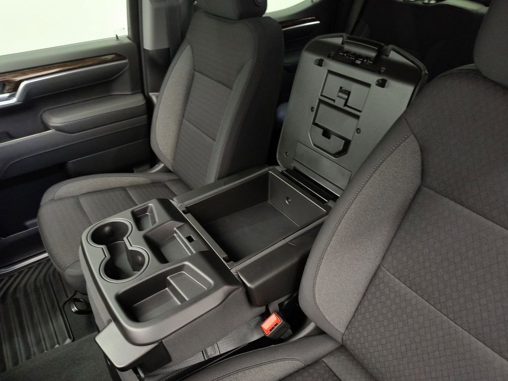 2026 GMC Sierra 1500 SLE - Photo 16