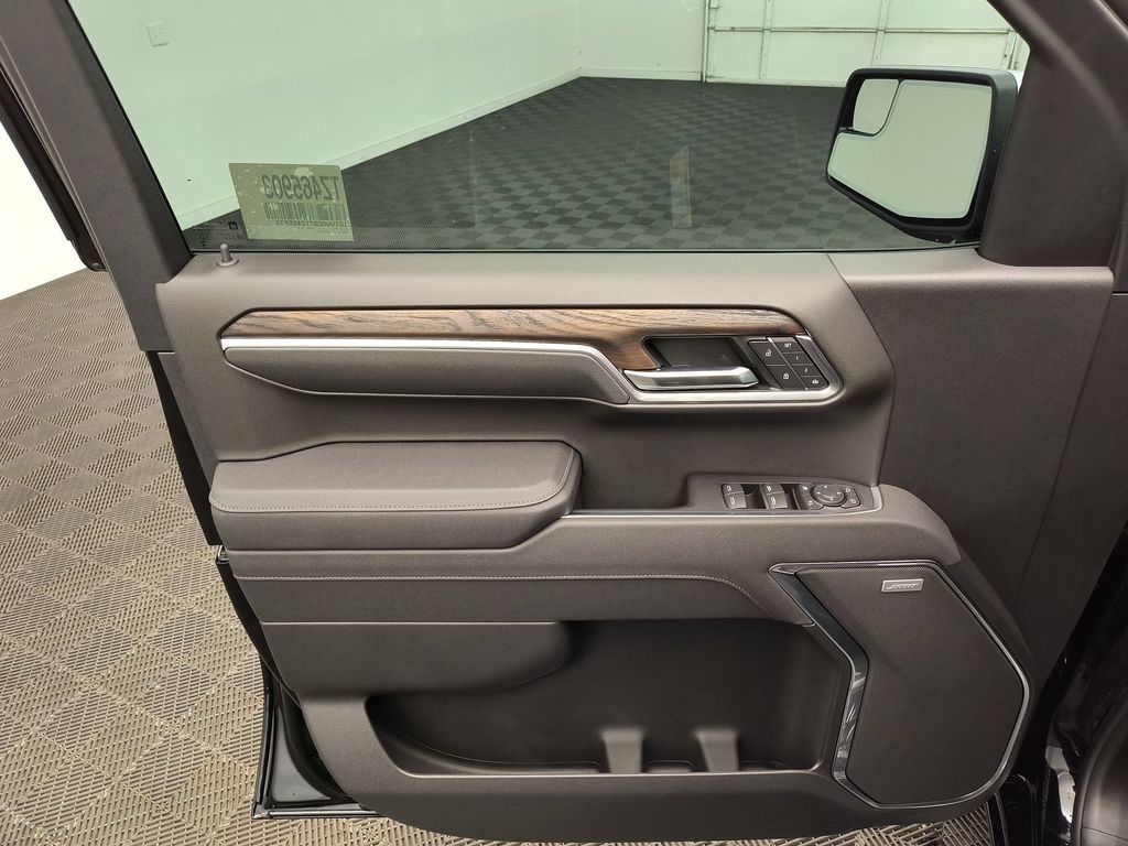 2026 GMC Sierra 1500 SLT - Photo 11