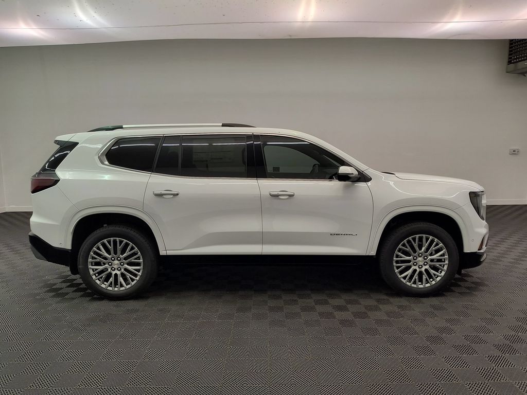 2026 GMC Acadia Denali - Photo 8