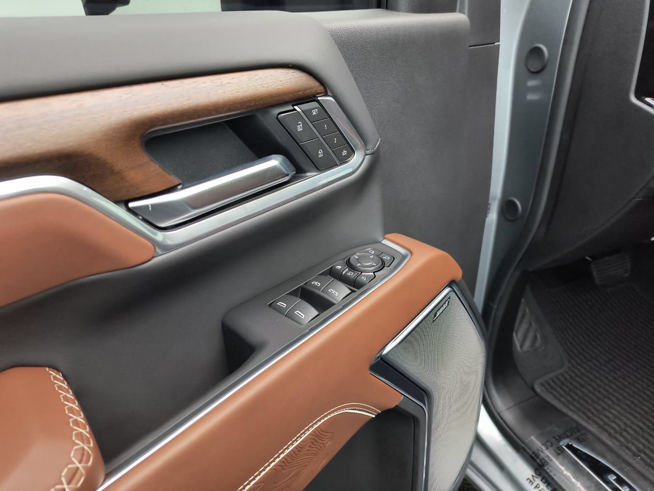2026 GMC Sierra 2500HD Denali Ultimate - Photo 15