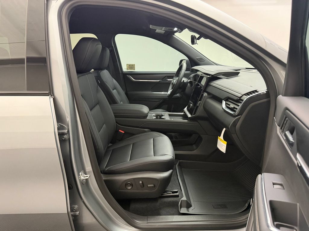 2026 GMC Acadia Elevation - Photo 23